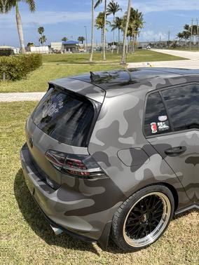 2016 Volkswagen Golf GTI 2.0T SE 4-Door