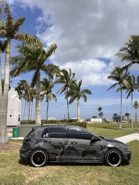 2016 Volkswagen Golf GTI 2.0T SE 4-Door