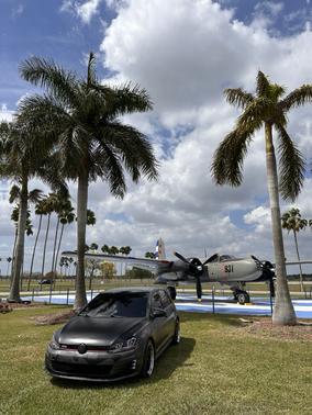 2016 Volkswagen Golf GTI 2.0T SE 4-Door