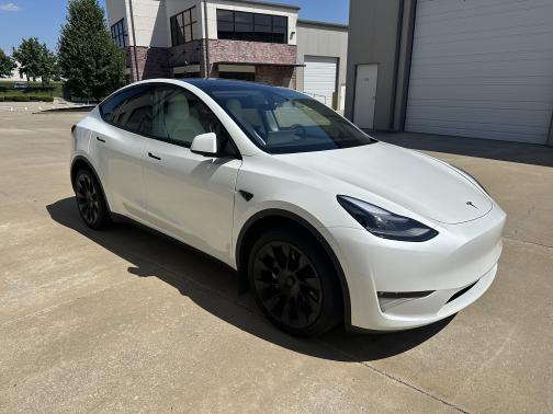 2024 Tesla Model Y Long Range
