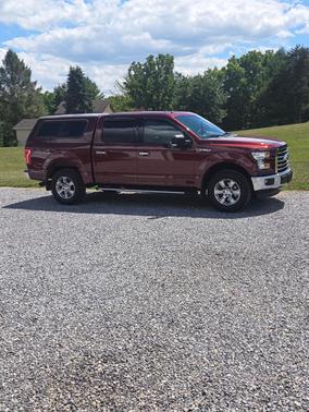 Red 2016 Ford F-150 XLT