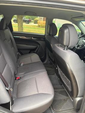 Gray 2011 Kia Sorento LX