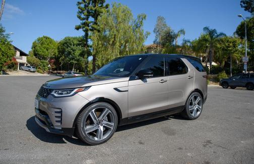 Beige 2021 Land Rover Discovery P360 HSE R-Dynamic