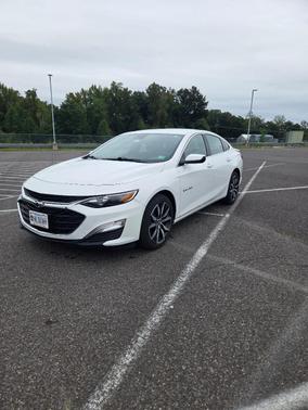 White 2024 Chevrolet Malibu RS