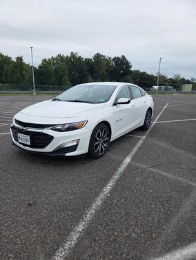 White 2024 Chevrolet Malibu RS