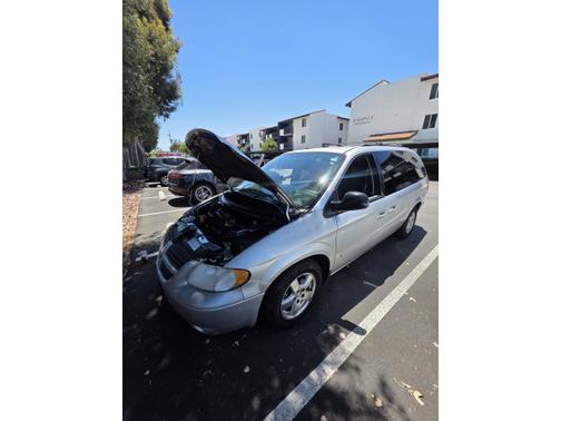 Gray 2005 Dodge Grand Caravan SXT