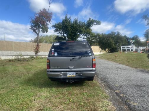 2005 GMC Yukon XL Denali