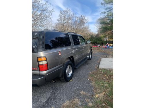 2005 GMC Yukon XL Denali