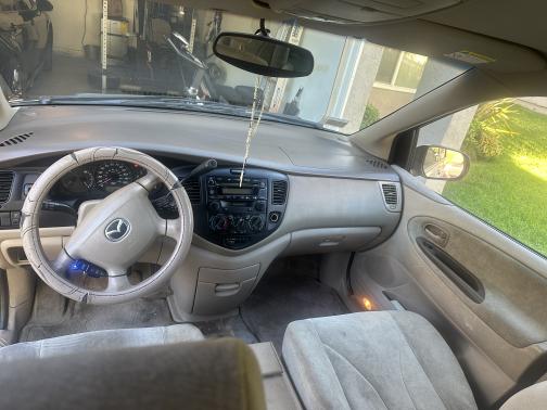 2003 Mazda MPV LX