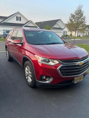 Red 2019 Chevrolet Traverse LT Cloth