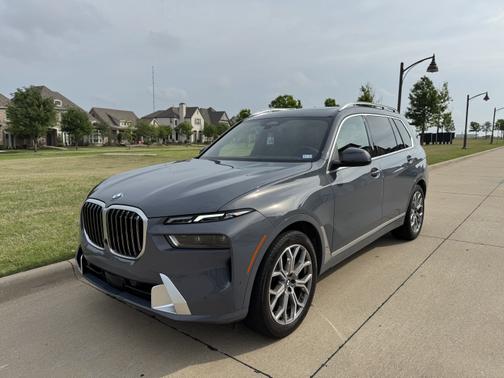 2023 BMW X7 xDrive40i