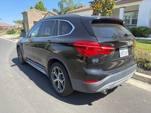 Black 2018 BMW X1 xDrive28i
