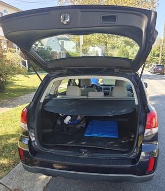 Blue 2013 Subaru Outback 2.5i