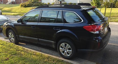Blue 2013 Subaru Outback 2.5i
