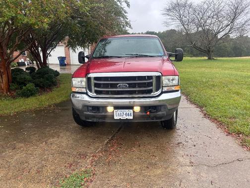 Red 2002 Ford F-250 XL SuperCab Super Duty