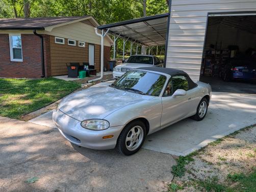 1999 Mazda MX-5 Miata Base