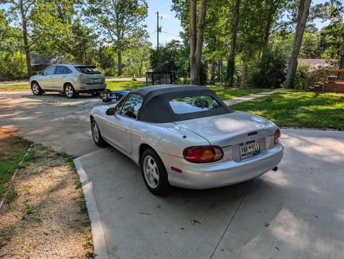 1999 Mazda MX-5 Miata Base