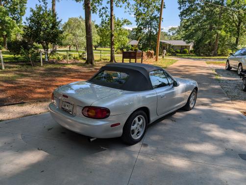 1999 Mazda MX-5 Miata Base