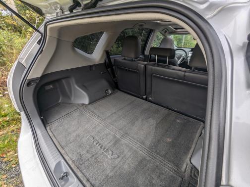 2013 Toyota Prius v Five