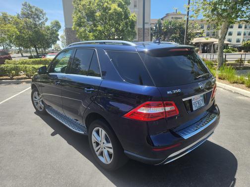 Blue 2014 Mercedes-Benz M-Class ML 350 4MATIC