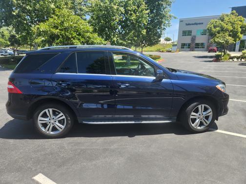 Blue 2014 Mercedes-Benz M-Class ML 350 4MATIC