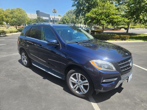 Blue 2014 Mercedes-Benz M-Class ML 350 4MATIC