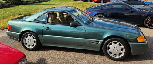 Green 1994 Mercedes-Benz SL-Class SL320 Roadster