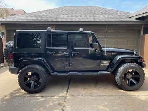 2011 Jeep Wrangler Unlimited Sahara