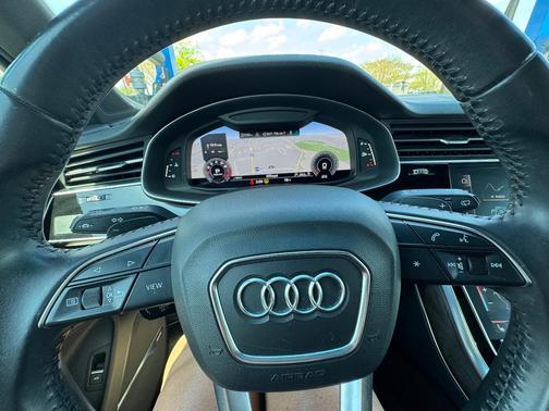White 2020 Audi Q7 55 Premium Plus