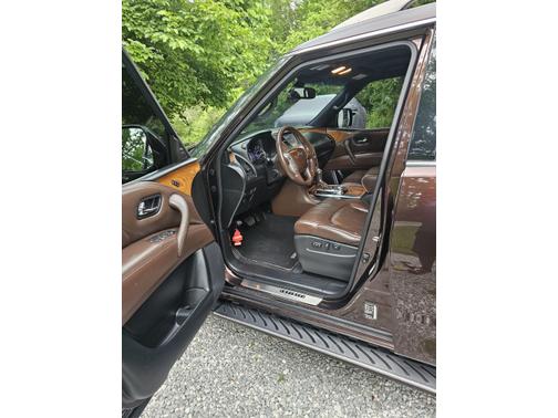 2015 INFINITI QX80 Limited