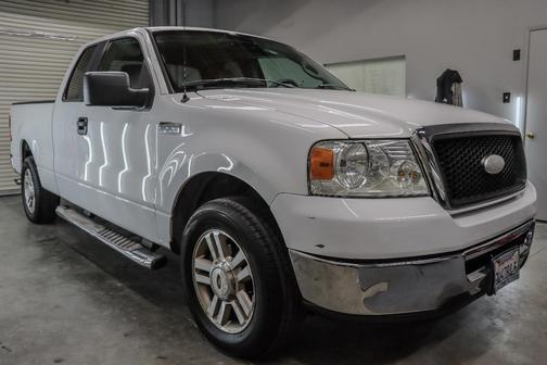 White 2006 Ford F-150 XLT SuperCab