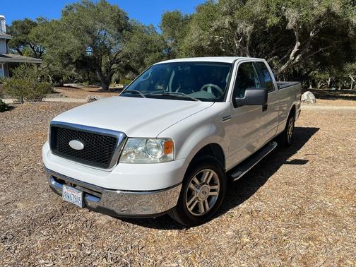 White 2006 Ford F-150 XLT SuperCab
