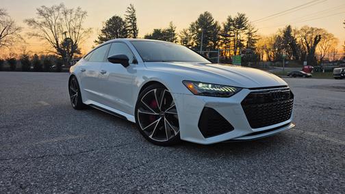 White 2022 Audi RS 7 4.0T