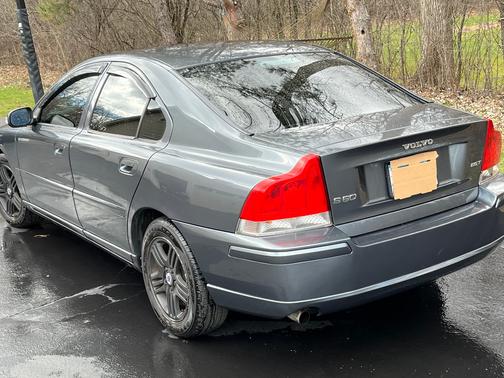 Gray 2007 Volvo S60 2.5T