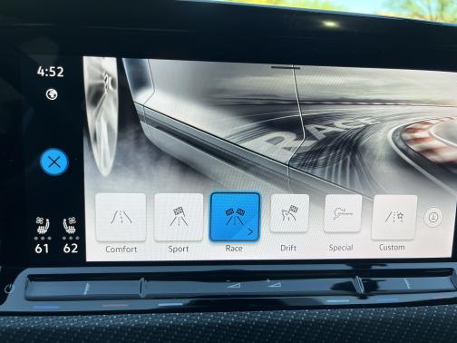 2024 Volkswagen Golf R 2.0T Manual