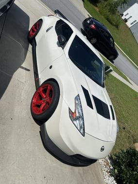 White 2014 Nissan 370Z NISMO