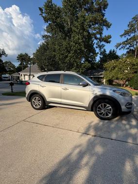 Silver 2018 Hyundai TUCSON SEL Plus