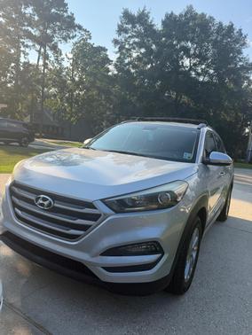 Silver 2018 Hyundai TUCSON SEL Plus