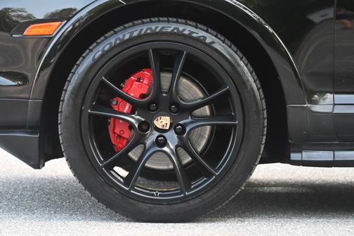 2008 Porsche Cayenne GTS