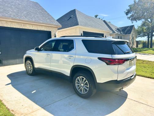 2022 Chevrolet Traverse LT Cloth