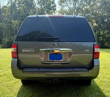 Gray 2013 Ford Expedition Limited