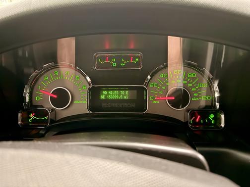 Gray 2013 Ford Expedition Limited