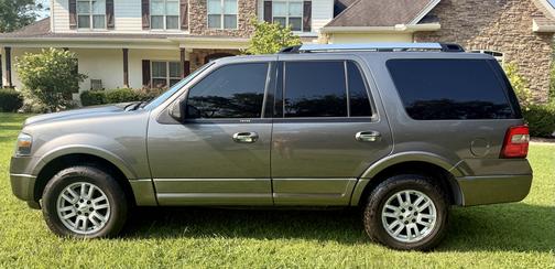 Gray 2013 Ford Expedition Limited