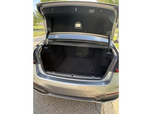 2021 BMW 750 i xDrive