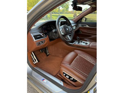 2021 BMW 750 i xDrive
