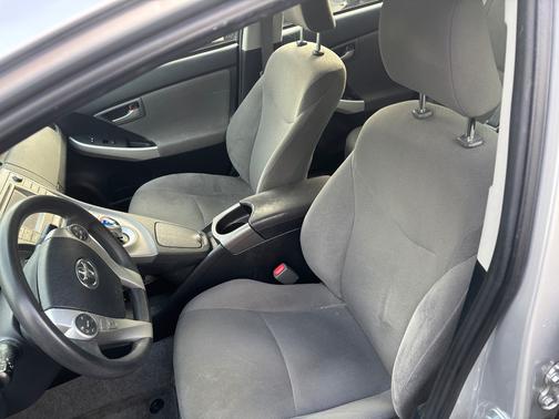 Silver 2014 Toyota Prius Two