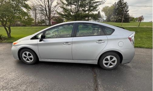 Silver 2014 Toyota Prius Two