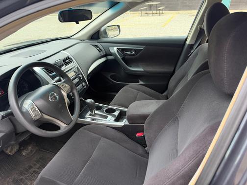 Gray 2013 Nissan Altima 2.5 S