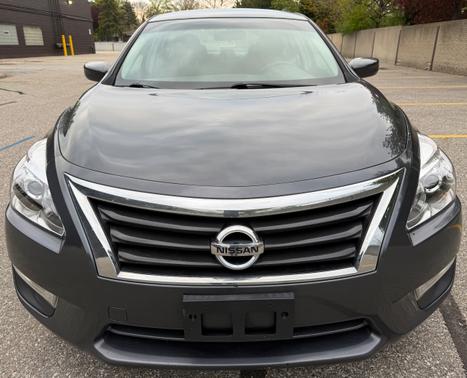Gray 2013 Nissan Altima 2.5 S