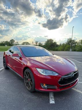 Red 2014 Tesla Model S 60